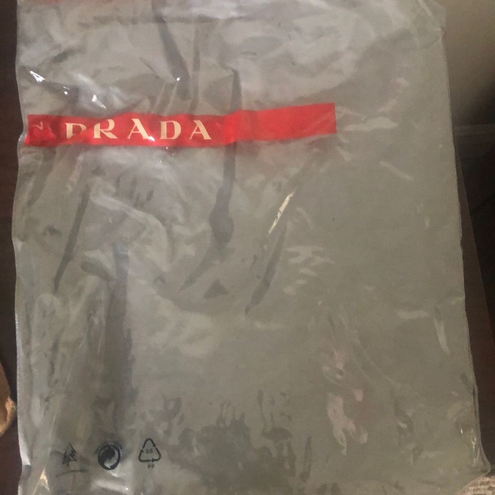 Leather Prada handbag - Picture 4 of 5